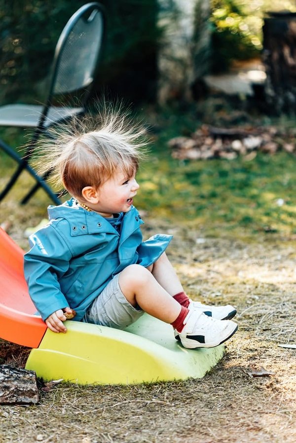 Exploration des merveilles électriques : une plongée dans la diversité des charges électriques et leur évaluation