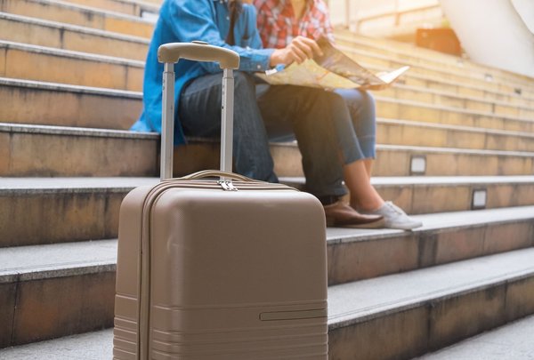 Qu'est-ce qui est autorisé dans les bagages à main avec easyjet ?